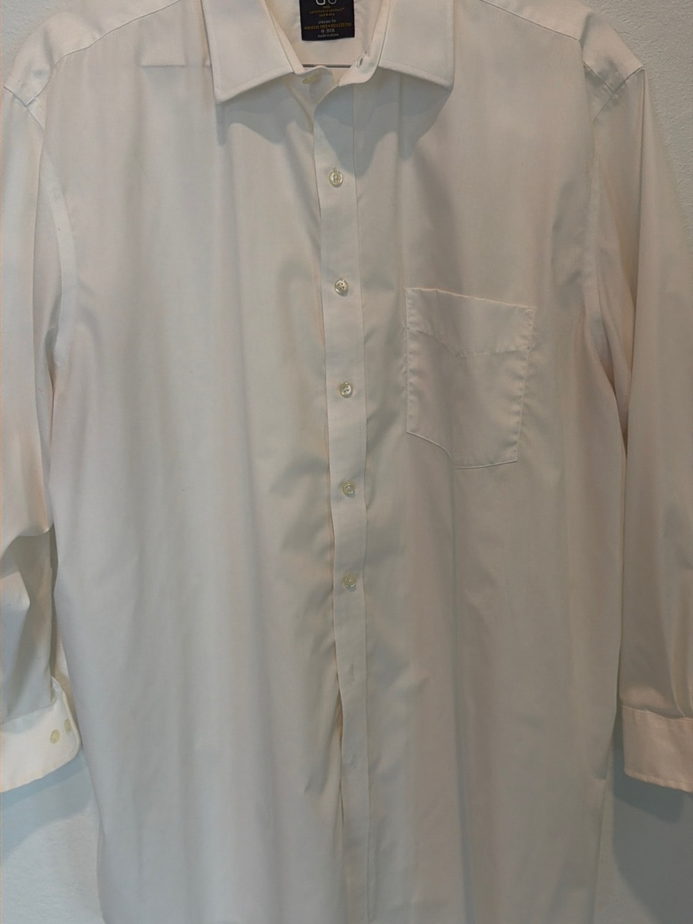 Men's White Long-Sleeve Dress Shirt with Chest Pocket